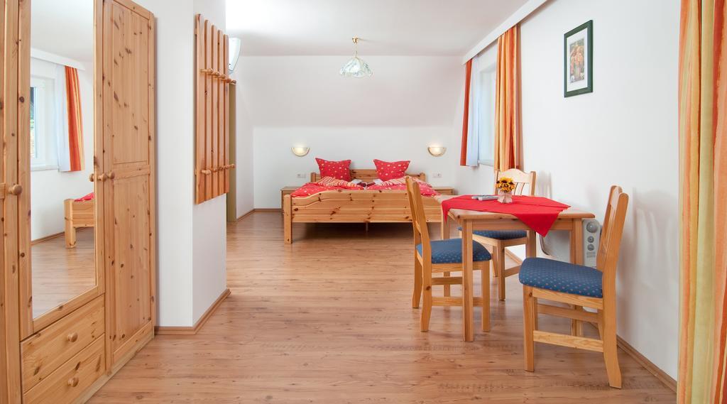 Gaestehaus Lutschounig Faak am See Ngoại thất bức ảnh